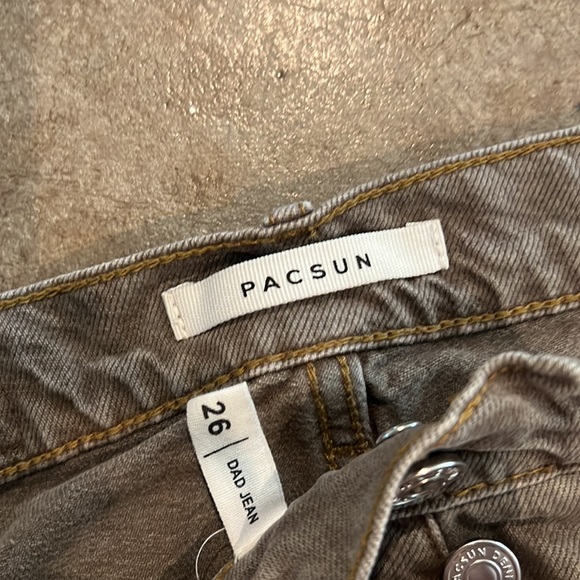 Brown Pacsun dad jeans size 26 - Picture 2 of 4